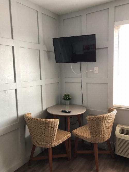 Harding Miami Beach Apartments image 8